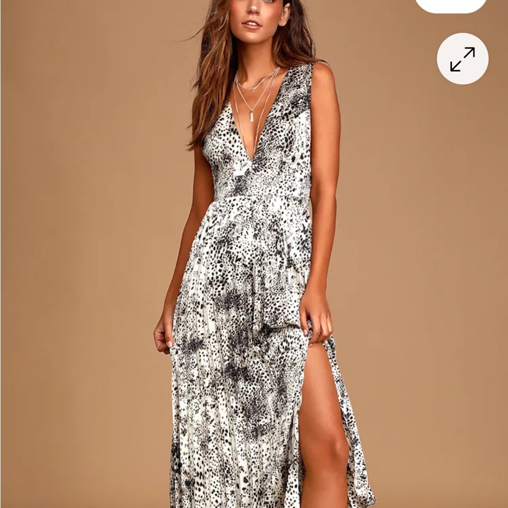 Lulu's Black and White Patterned Maxi Dress